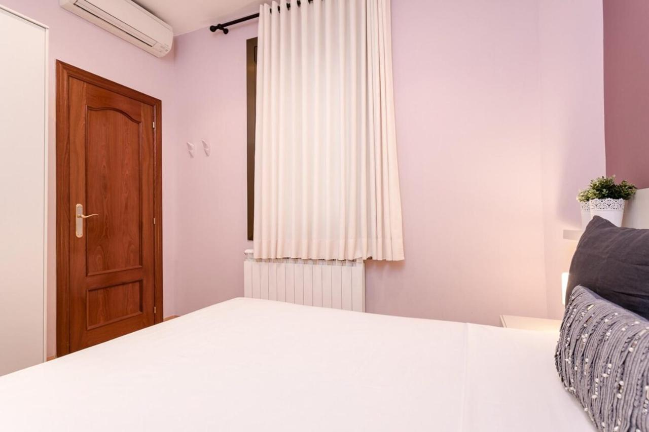 Fantastic 2 Bedroom 5 Minutes By Car From Plaza Catalunya Barcelona Exteriör bild